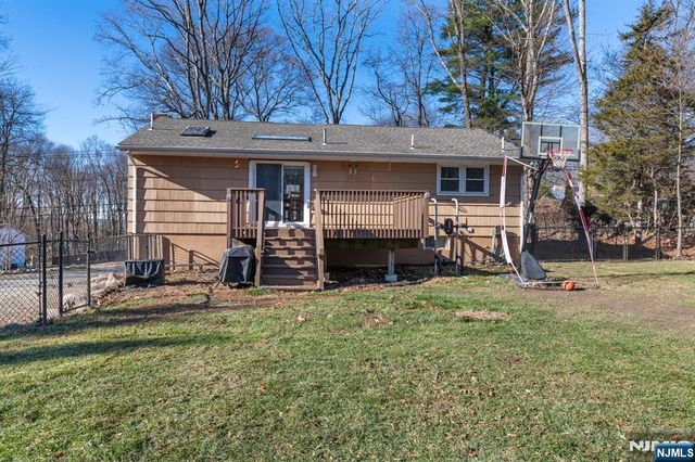 138 Ridge Road, West Milford, NJ 07480