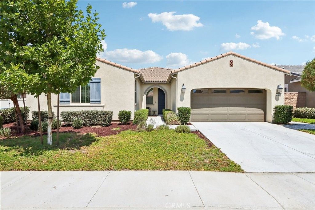 Image 1 of property listing at 27134 Settlement Street, Menifee, CA 92585