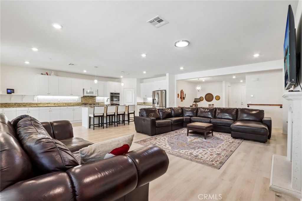 Image 10 of property listing at 27134 Settlement Street, Menifee, CA 92585