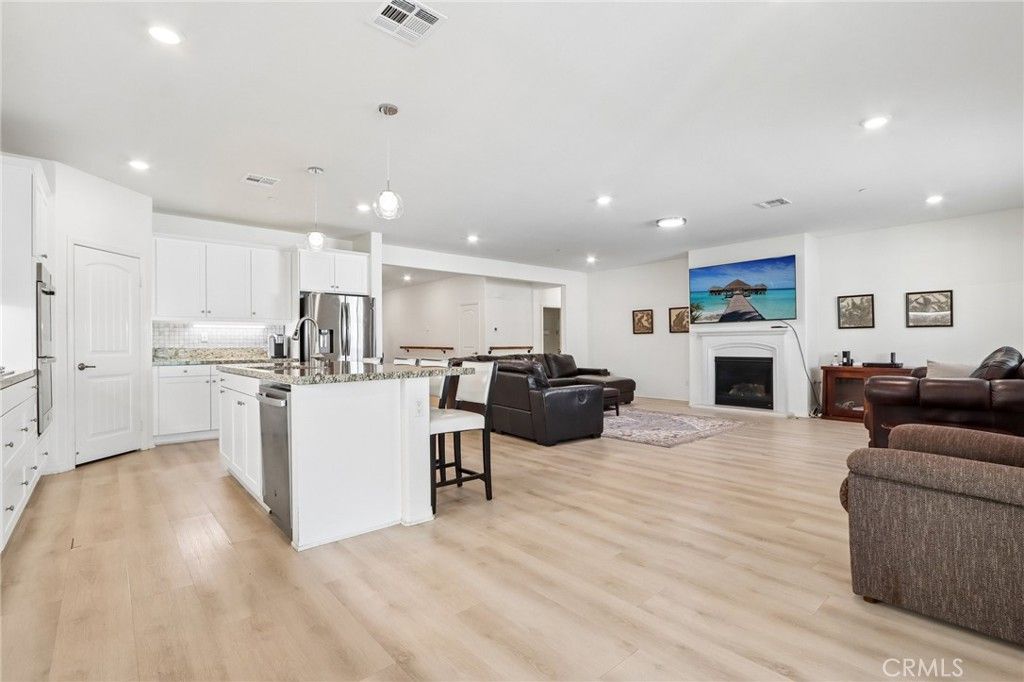 Image 5 of property listing at 27134 Settlement Street, Menifee, CA 92585