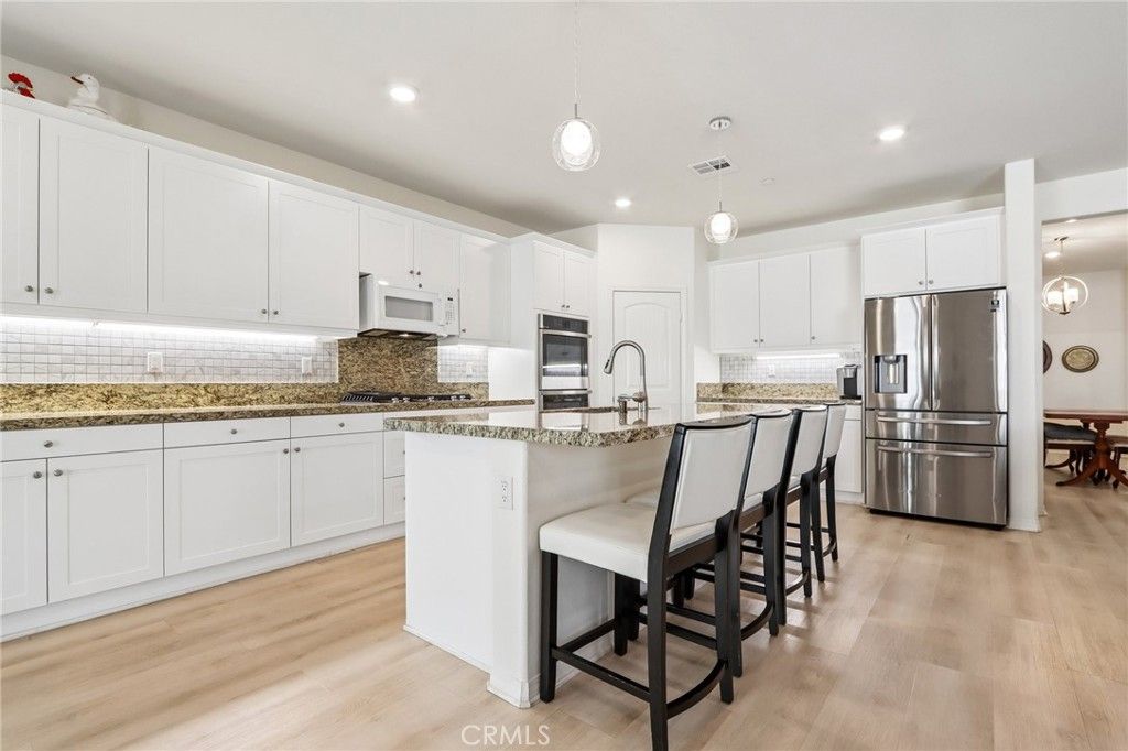Image 7 of property listing at 27134 Settlement Street, Menifee, CA 92585