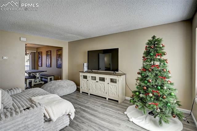 524 Shady Crest Circle, Colorado Springs, CO 80916