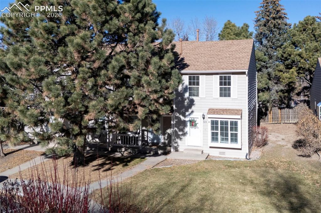 524 Shady Crest Circle, Colorado Springs, CO 80916