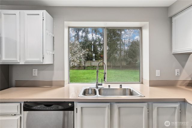 20703 119th Street Ct E, Bonney Lake, WA 98391