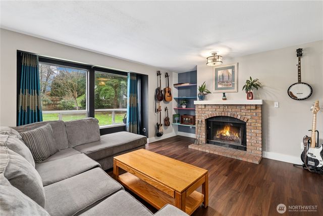 20703 119th Street Ct E, Bonney Lake, WA 98391