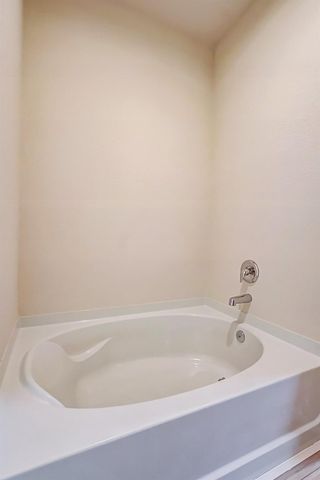 20618 Bauer Gulch Drive, Hockley, TX 77447