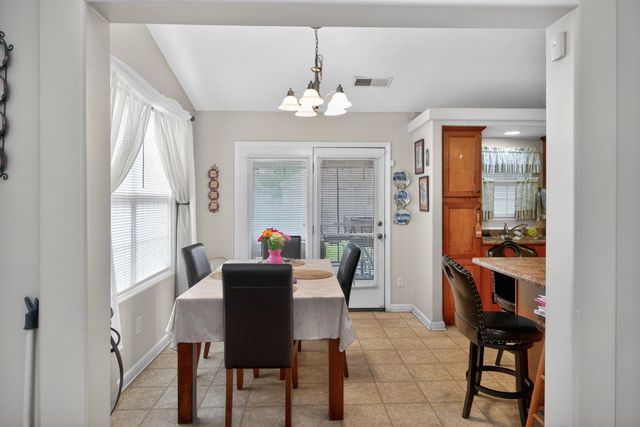 2708 Green Valley Court, Lexington, KY 40511