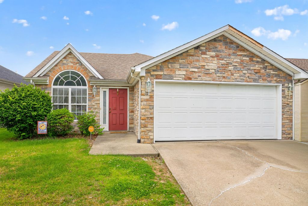 2708 Green Valley Court, Lexington, KY 40511