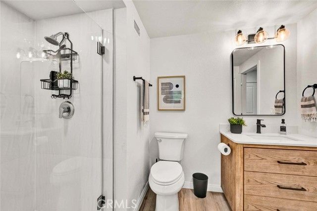 6512 E Camino Vista 6, Anaheim, CA 92807