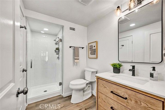 6512 E Camino Vista 6, Anaheim, CA 92807