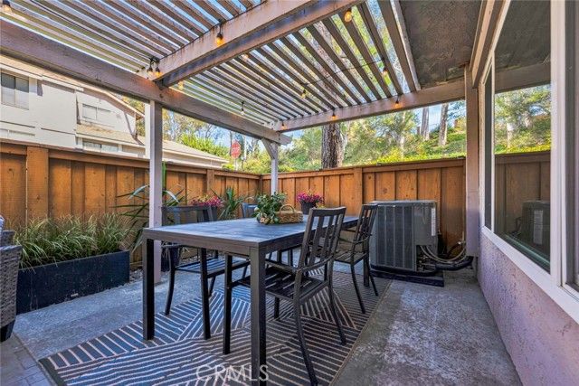 6512 E Camino Vista 6, Anaheim, CA 92807