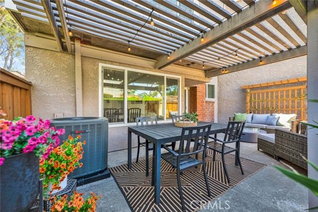 6512 E Camino Vista 6, Anaheim, CA 92807