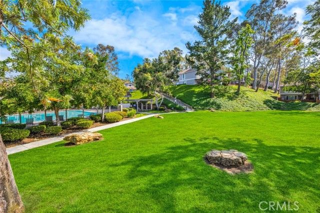 6512 E Camino Vista 6, Anaheim, CA 92807