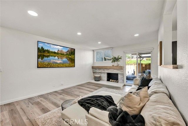 6512 E Camino Vista 6, Anaheim, CA 92807