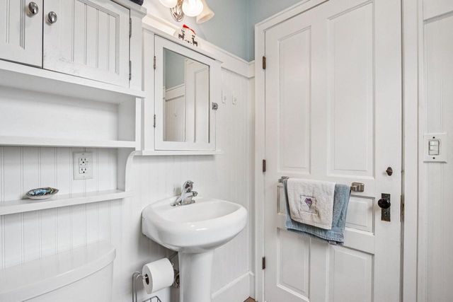 507 N Catalpa STREET, Port Washington, WI 53074