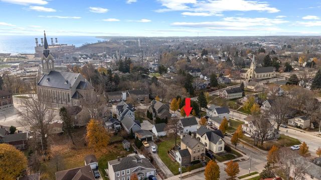 507 N Catalpa STREET, Port Washington, WI 53074