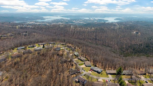 52 Northwoods Drive, Kimberling City, MO 65686