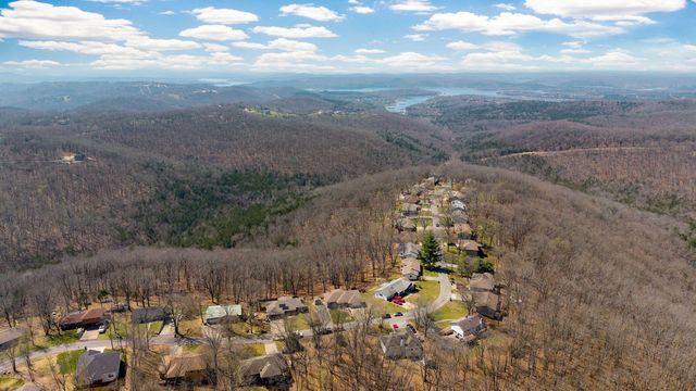 52 Northwoods Drive, Kimberling City, MO 65686