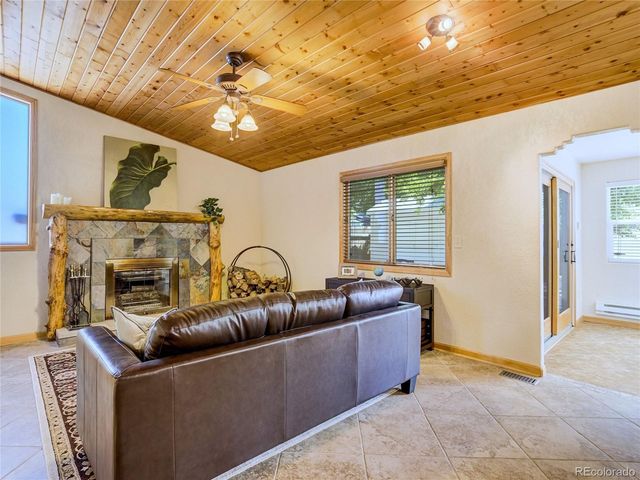 5915 Pemberton Way, Colorado Springs, CO 80919