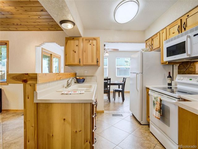 5915 Pemberton Way, Colorado Springs, CO 80919
