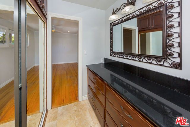 9808 Hillgreen Place, Beverly Hills, CA 90212