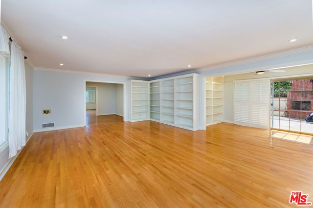 9808 Hillgreen Place, Beverly Hills, CA 90212