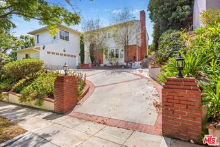 9808 Hillgreen Place, Beverly Hills, CA 90212