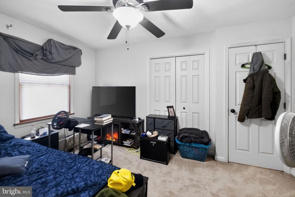 Image 11 of property listing at 17006 MOUNT SAVAGE RD NW, Frostburg, MD 21532