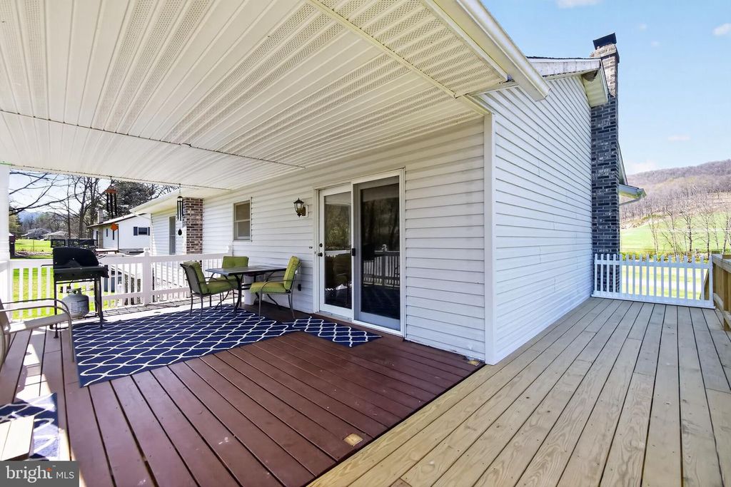 Image 3 of property listing at 17006 MOUNT SAVAGE RD NW, Frostburg, MD 21532