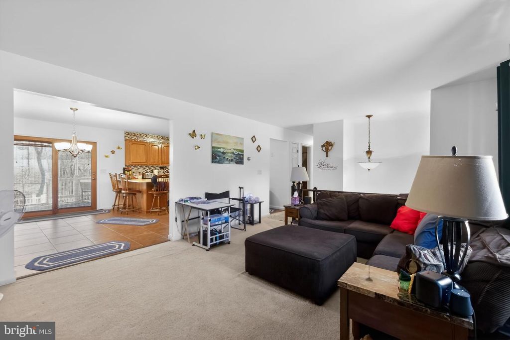 Image 4 of property listing at 17006 MOUNT SAVAGE RD NW, Frostburg, MD 21532