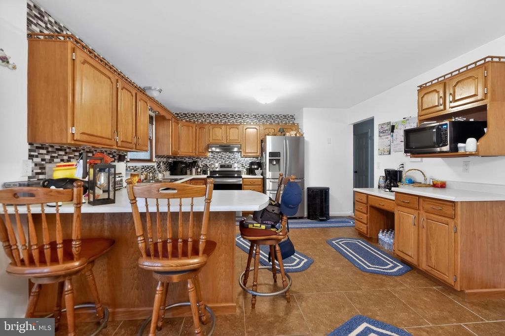 Image 8 of property listing at 17006 MOUNT SAVAGE RD NW, Frostburg, MD 21532