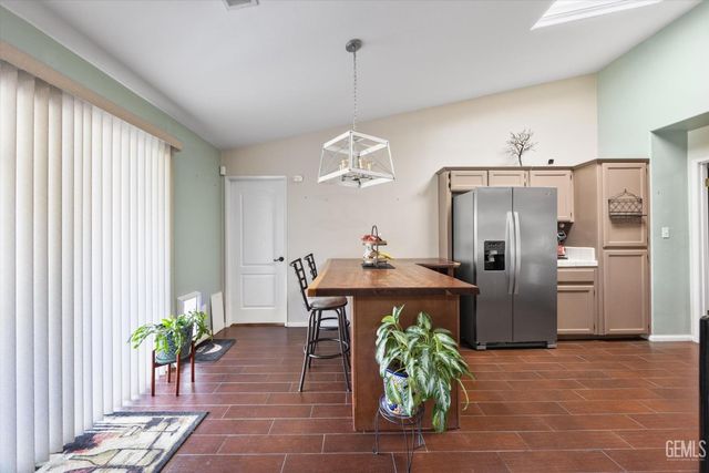 10202 Pinnacle Ridge Avenue, Bakersfield, CA 93311