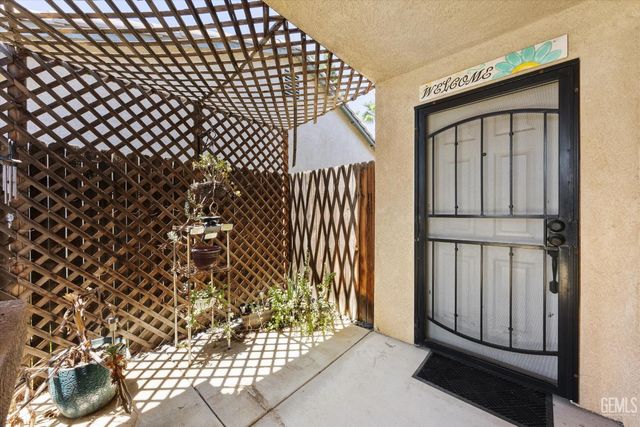10202 Pinnacle Ridge Avenue, Bakersfield, CA 93311
