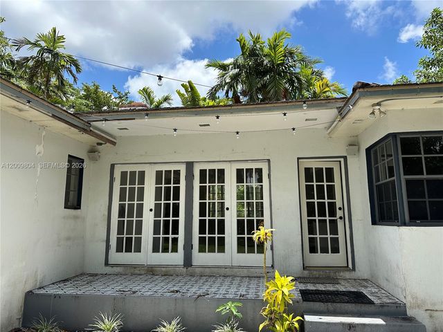 1431 Algeria Ave, Coral Gables, FL 33134