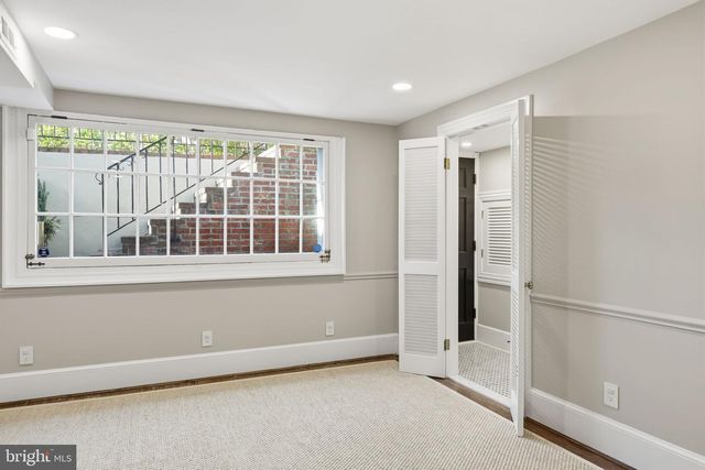 322 2ND ST SE, Washington, DC 20003