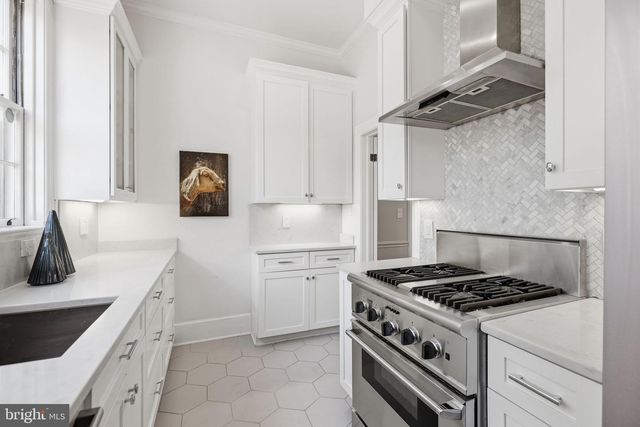 322 2ND ST SE, Washington, DC 20003