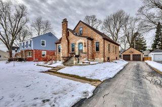 5739 S 113th STREET, Hales Corners, WI 53130