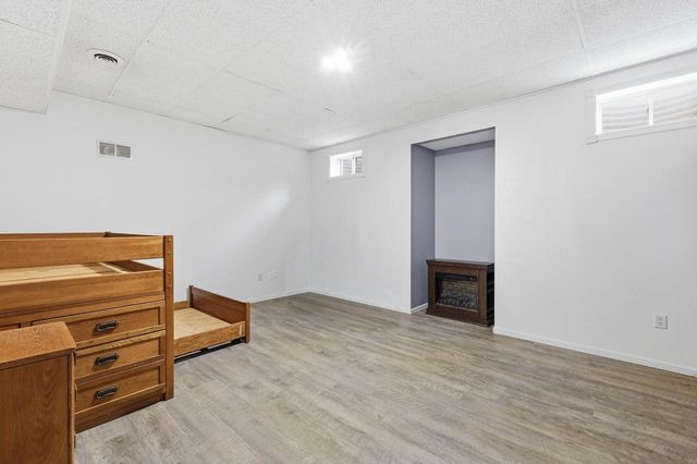 W8990 Sharratt ROAD, Van Dyne, WI 54979