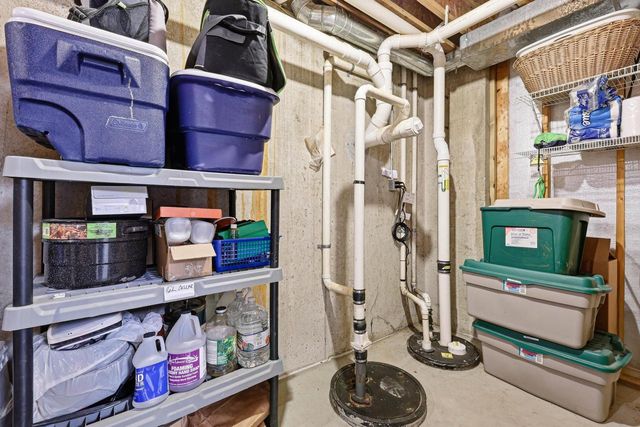 W8990 Sharratt ROAD, Van Dyne, WI 54979