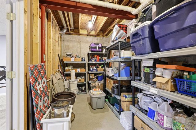 W8990 Sharratt ROAD, Van Dyne, WI 54979