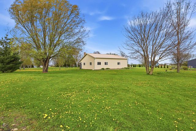 W8990 Sharratt ROAD, Van Dyne, WI 54979