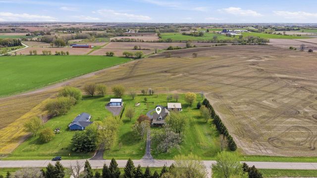W8990 Sharratt ROAD, Van Dyne, WI 54979