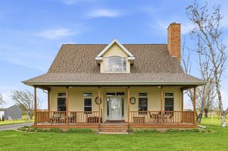 W8990 Sharratt ROAD, Van Dyne, WI 54979
