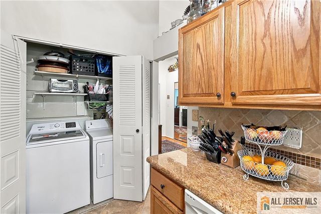 7053 Elm Court, South Brunswick, NJ 08852