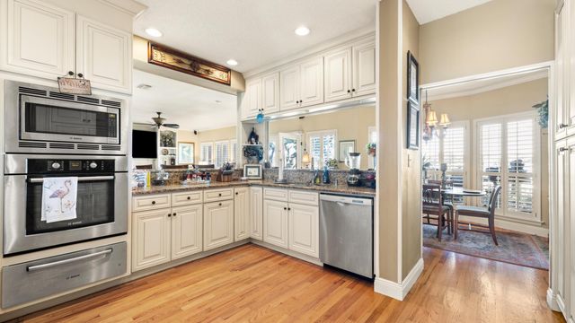 217 Yacht Club Drive, Fort Walton Beach, FL 32548