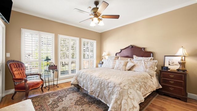 217 Yacht Club Drive, Fort Walton Beach, FL 32548