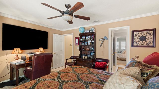 217 Yacht Club Drive, Fort Walton Beach, FL 32548