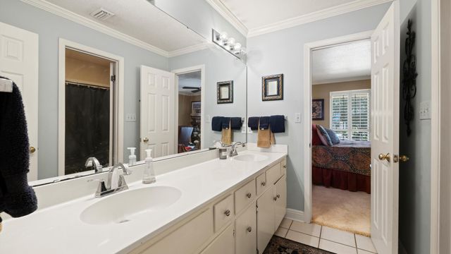 217 Yacht Club Drive, Fort Walton Beach, FL 32548