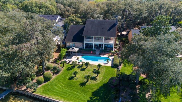 217 Yacht Club Drive, Fort Walton Beach, FL 32548