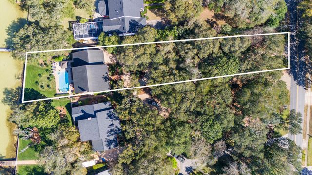 217 Yacht Club Drive, Fort Walton Beach, FL 32548